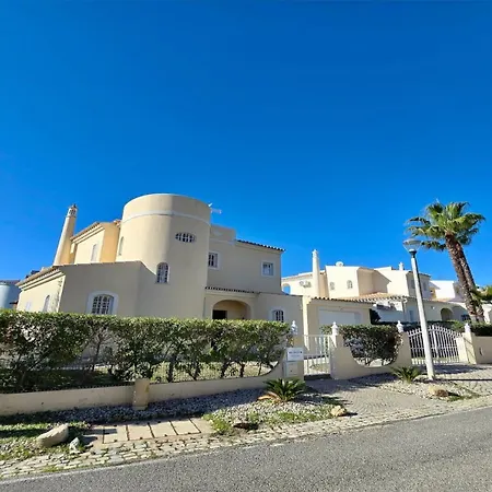 Den, Private Pool Villa, Sleeps 6 Adults And 2 Children, Cd 304 - Cleverdetails *