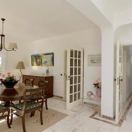 Villa Den, Private Pool Viilla, Sleeps 6 Adults And 2 Children, Cd 304 - Cleverdetails