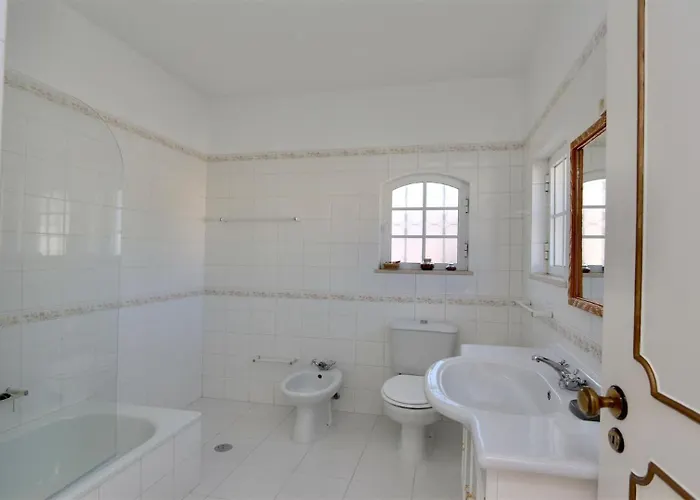Den, Private Pool Villa, Sleeps 6 Adults And 2 Children, Cd 304 - Cleverdetails * Vilamoura