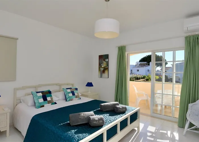 Villa Den, Private Pool Villa, Sleeps 6 Adults And 2 Children, Cd 304 - Cleverdetails Vilamoura