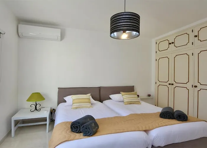Den, Private Pool Villa, Sleeps 6 Adults And 2 Children, Cd 304 - Cleverdetails Villa *