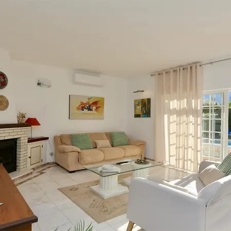 Den, Private Pool Villa, Sleeps 6 Adults And 2 Children, Cd 304 - Cleverdetails Βίλα *