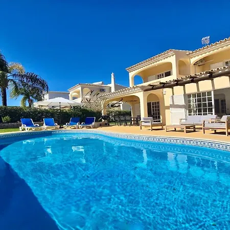 Den, Private Pool Villa, Sleeps 6 Adults And 2 Children, Cd 304 - Cleverdetails *