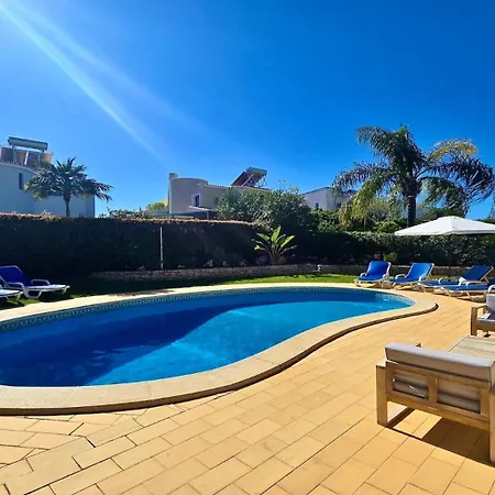 Den, Private Pool Villa, Sleeps 6 Adults And 2 Children, Cd 304 - Cleverdetails Βίλα